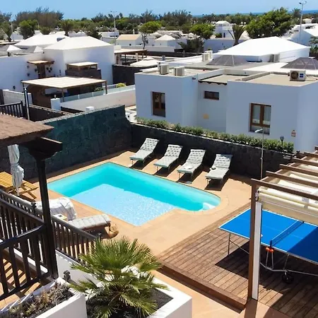 Cavendish With Sea Views And Heatable Pool Close To Flamingo