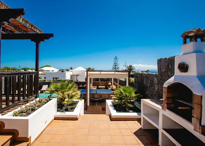 Cavendish With Sea Views And Heatable Pool Close To Flamingo *