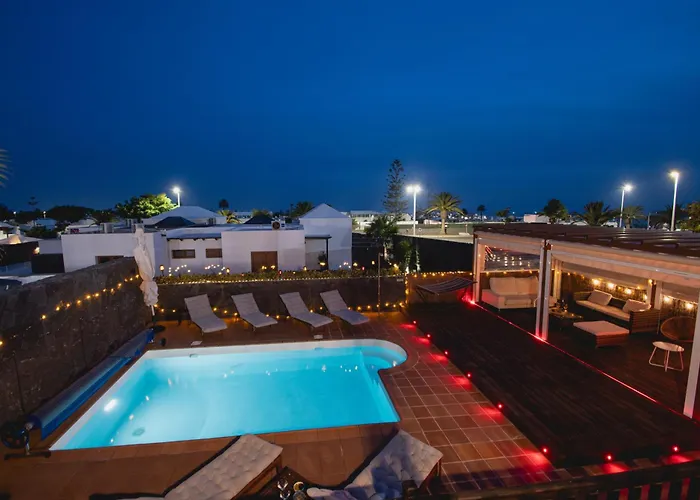 Cavendish With Sea Views And Heatable Pool Close To Flamingo Villa *